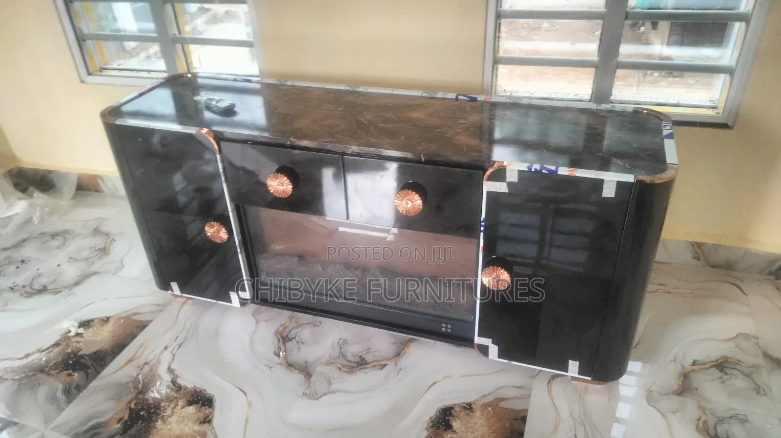 Royal TV Stand
