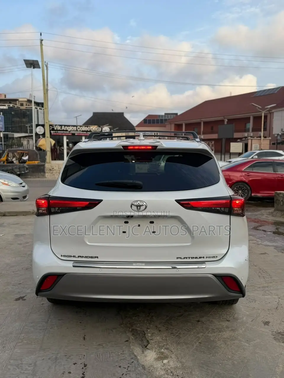 Toyota Highlander Platinum AWD 2023 White