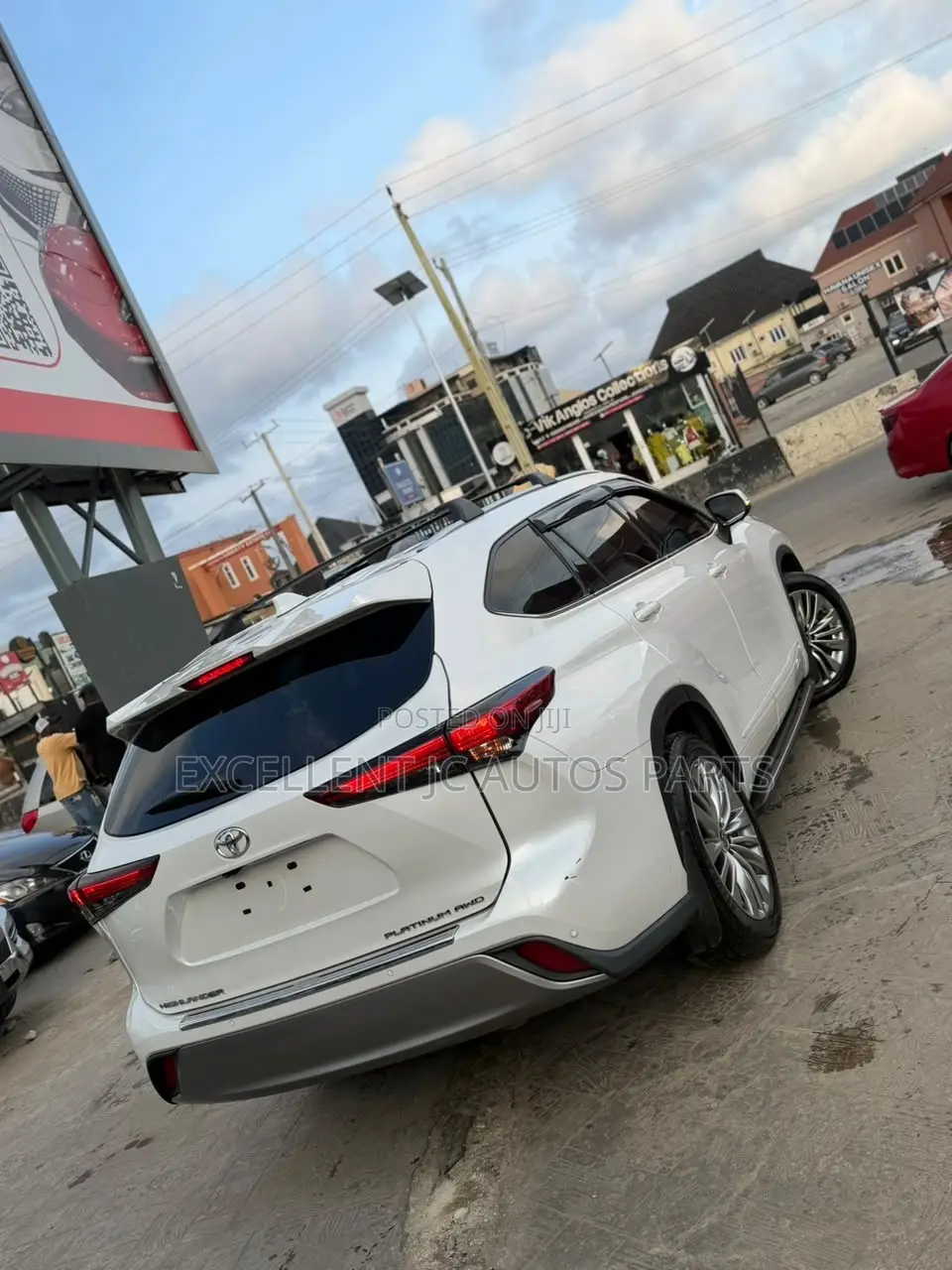 Toyota Highlander Platinum AWD 2023 White