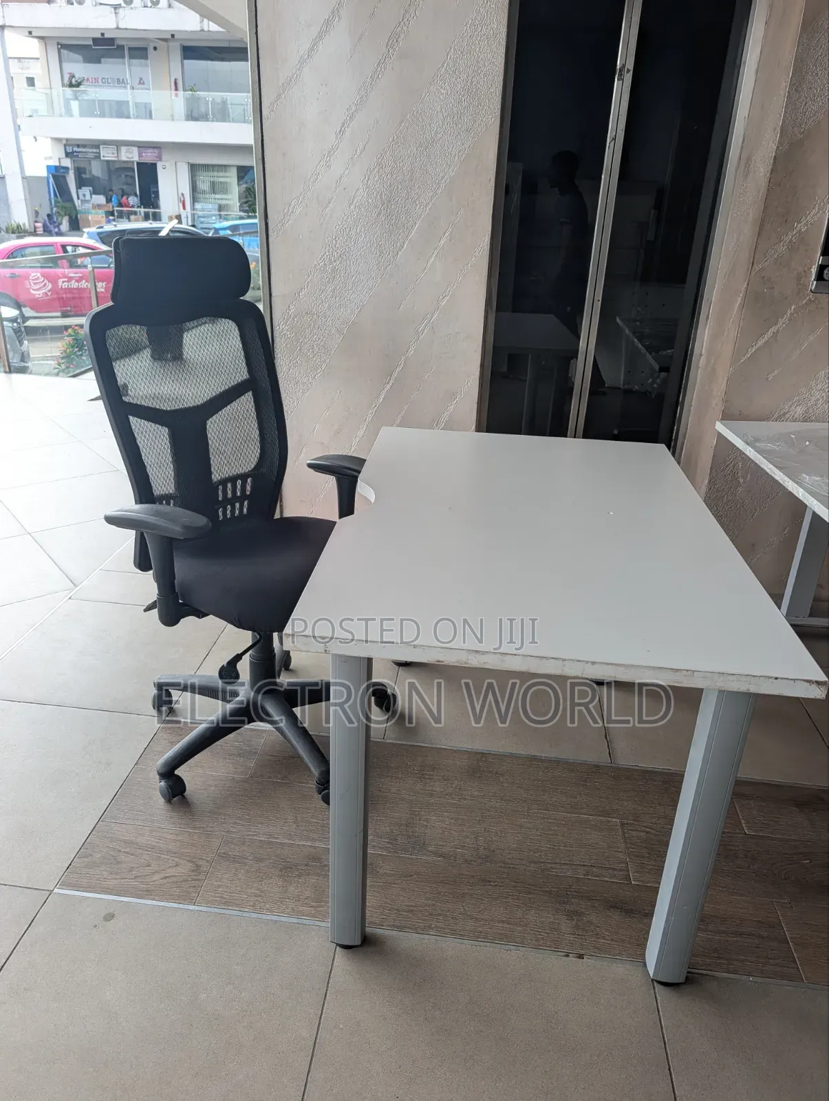 Imported Office Tables Uk