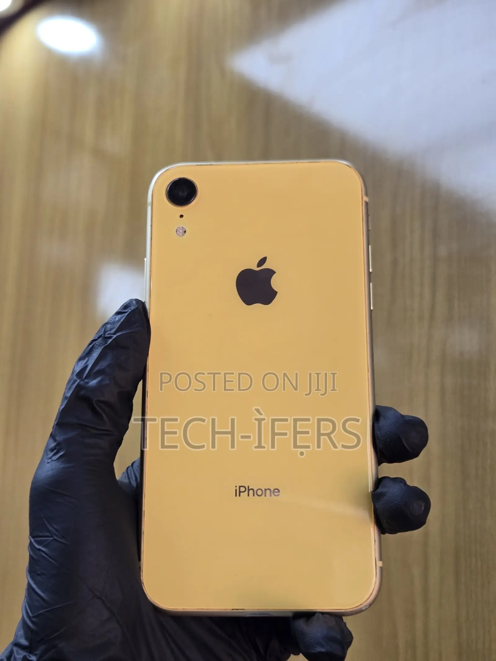 Apple iPhone XR 64 GB Yellow