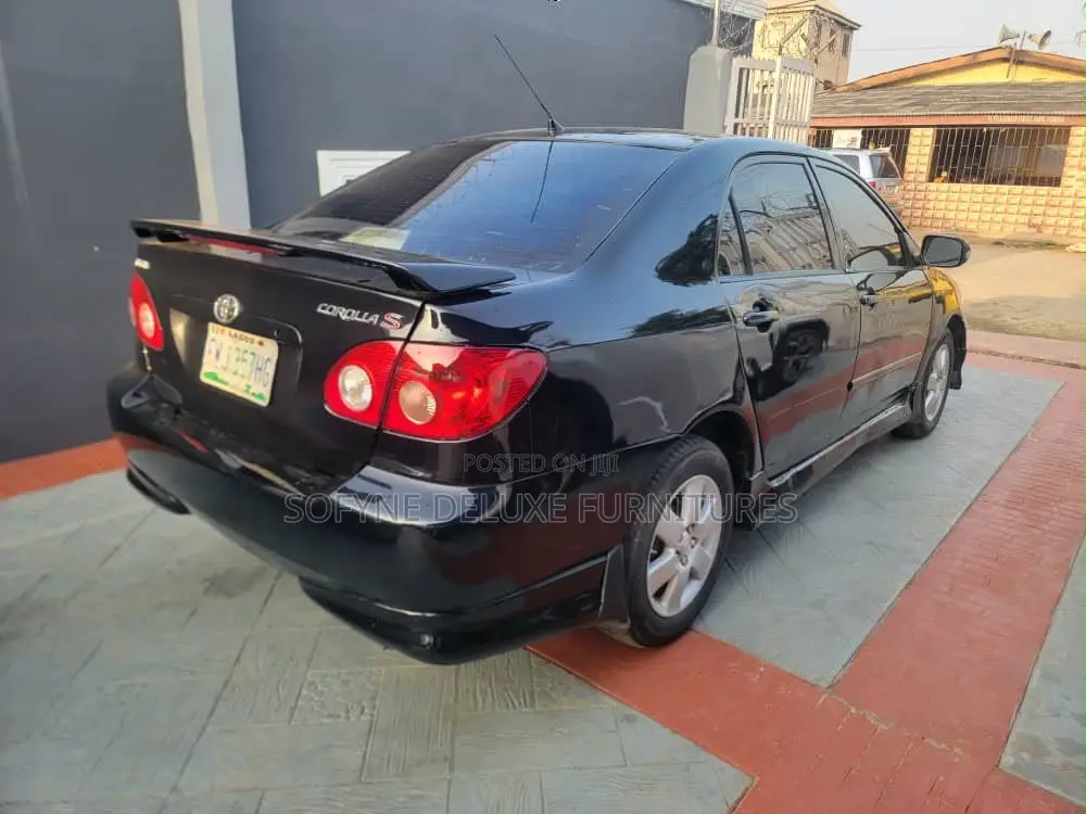 Toyota Corolla 2006 Black