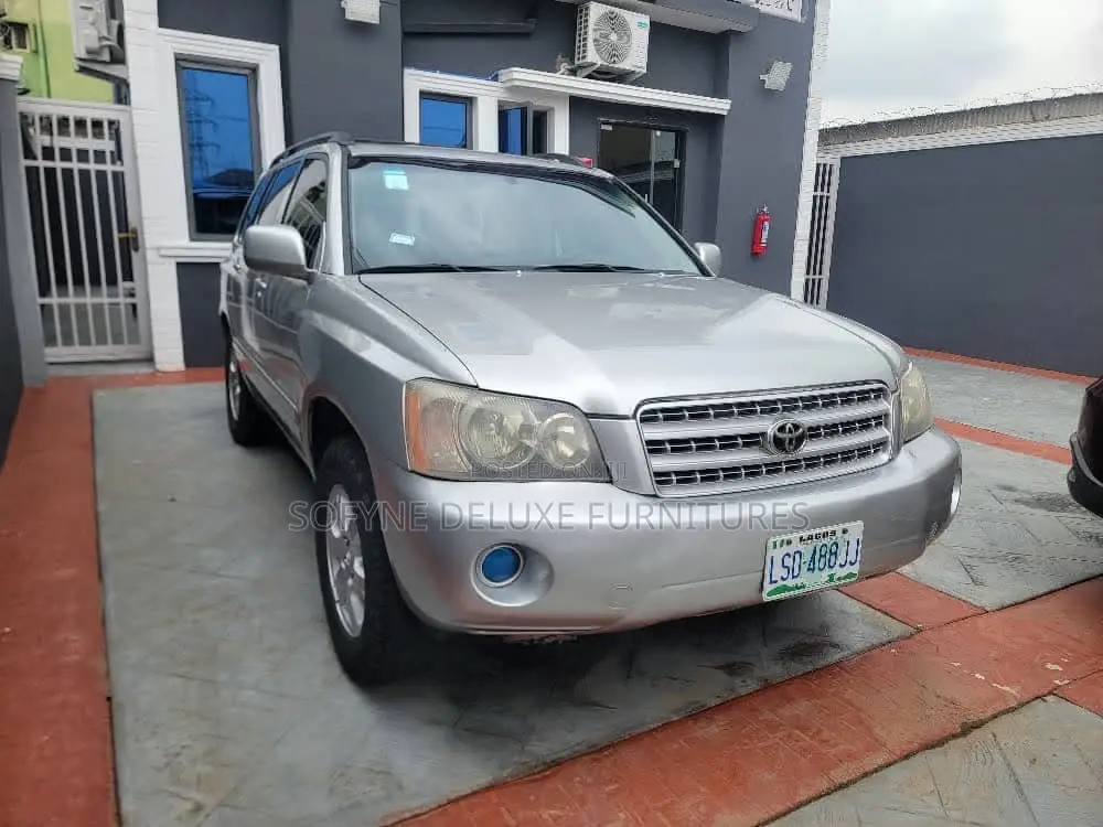 Toyota Highlander 2005 Gold