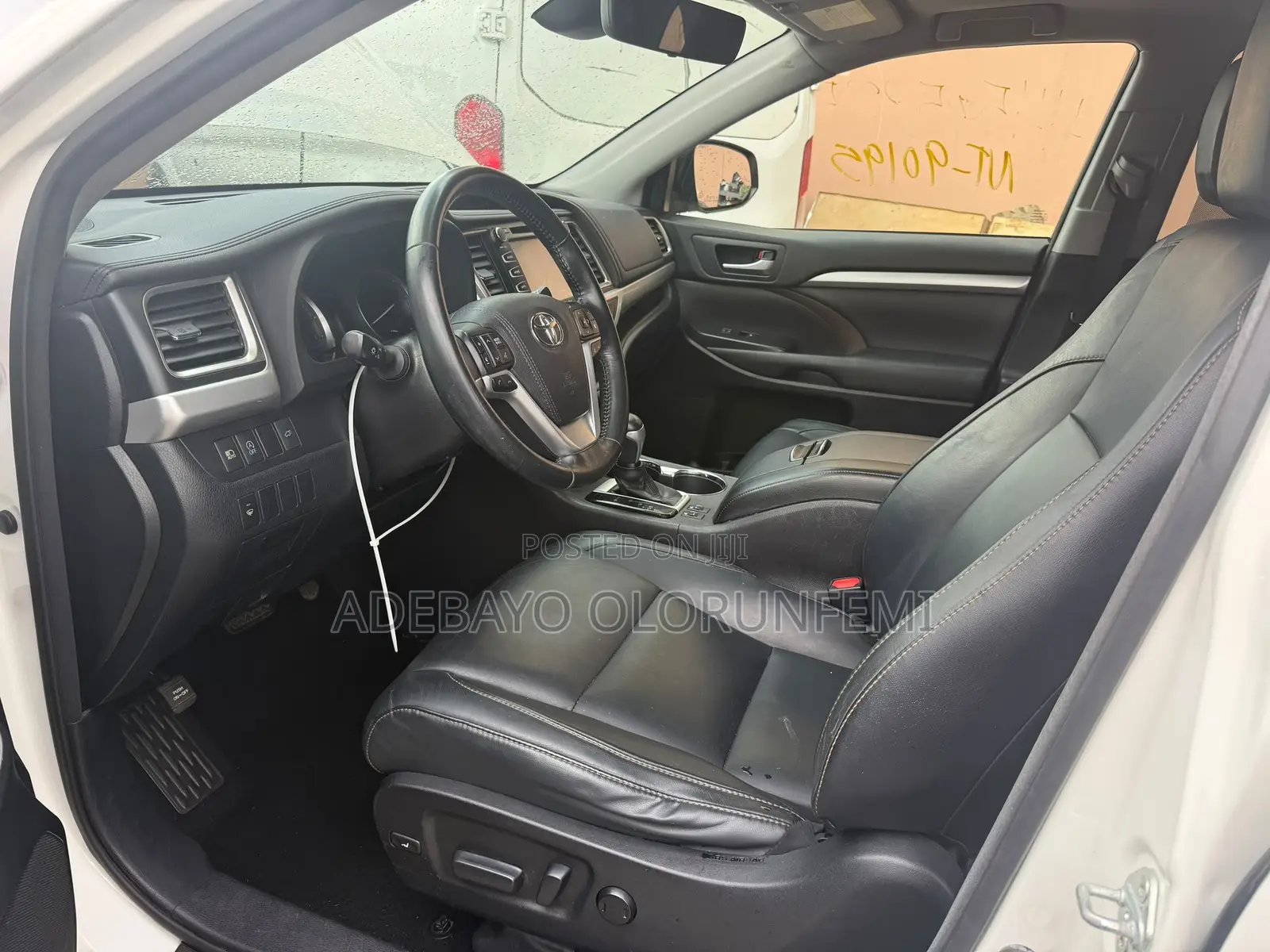 Toyota Highlander XLE 4x4 V6 (3.5L 6cyl 8A) 2017 White