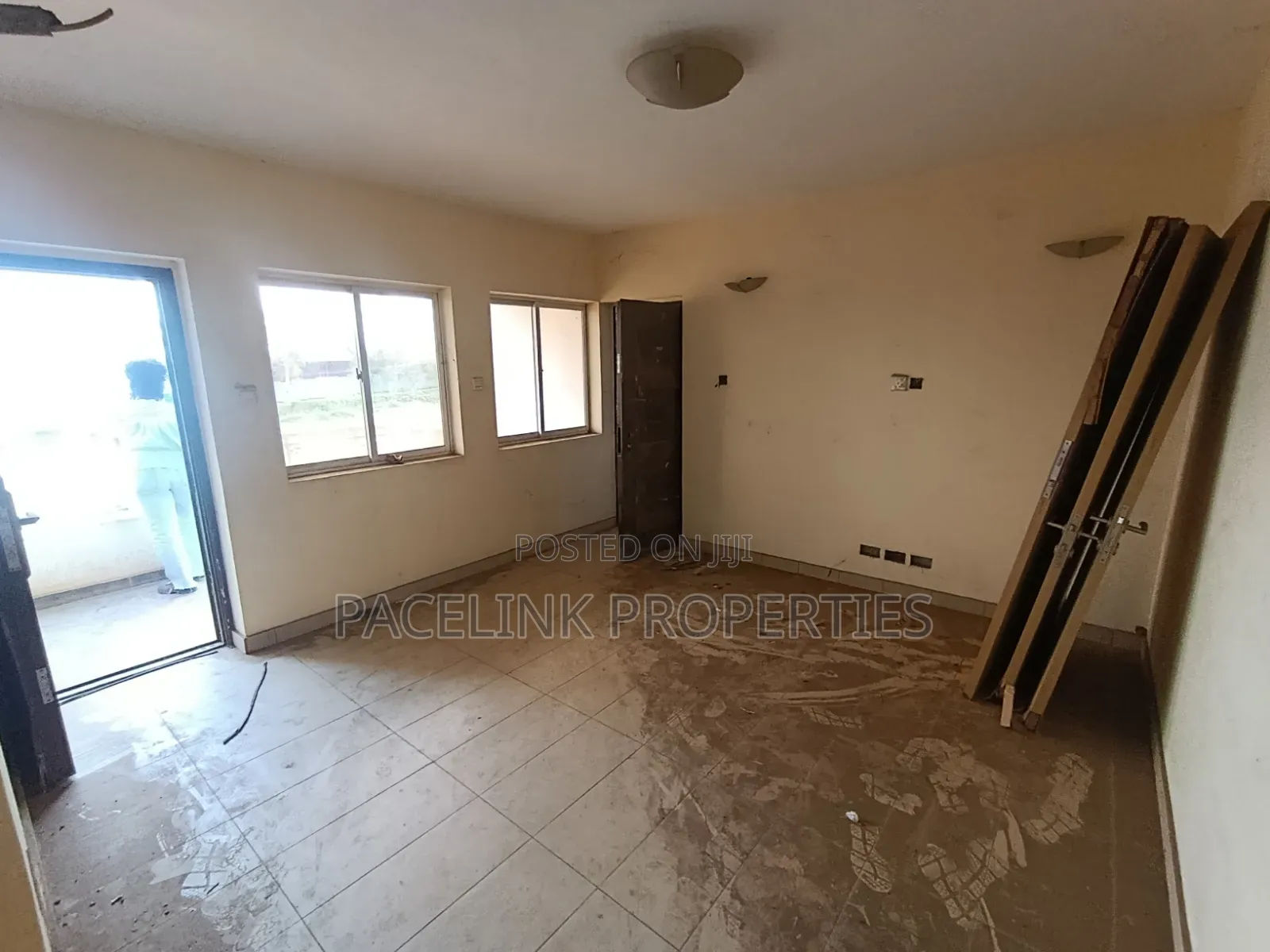 2bdrm Block of Flats in Ipaja / Ipaja for sale