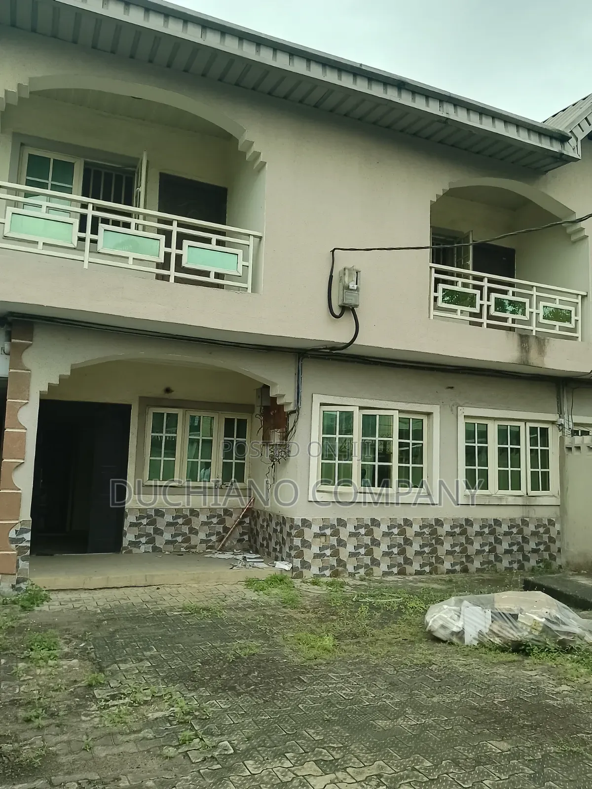10bdrm Duplex in Phase 2 for sale
