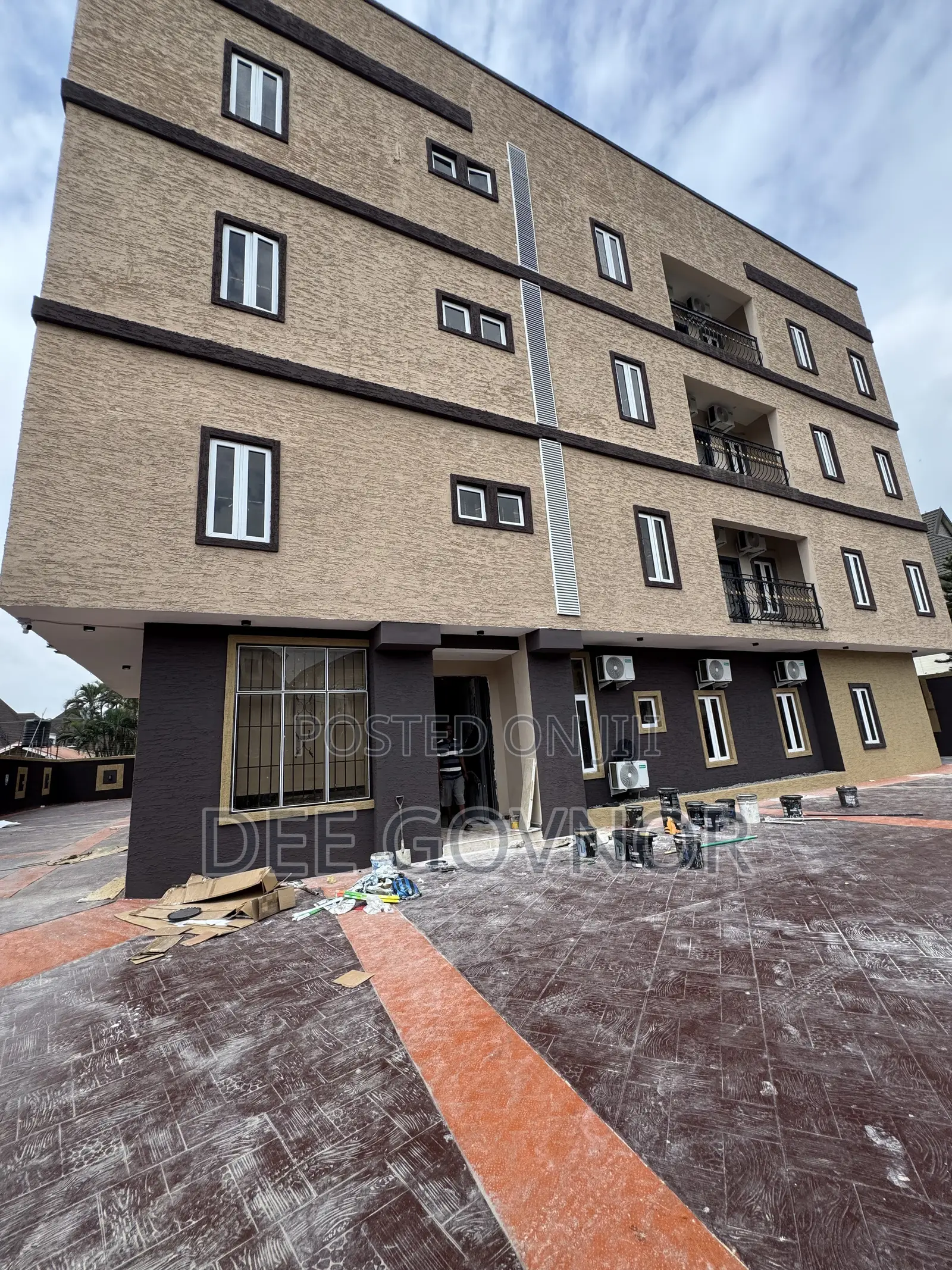 Furnished 3bdrm Apartment in Lekki Phase 1 for rent