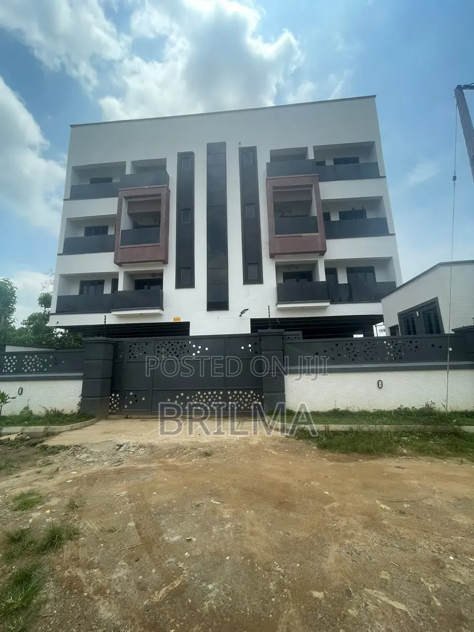 3bdrm Block of Flats in Katampe (Main) for sale