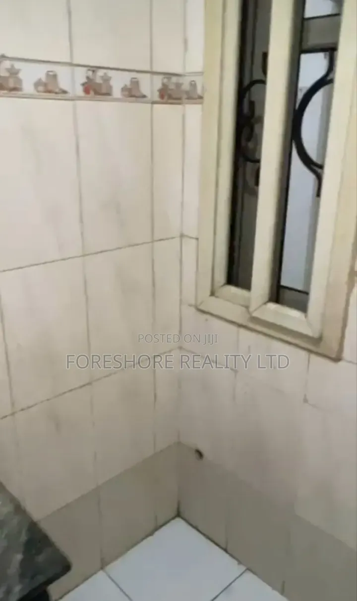 Mini Flat in Lekki Phase 1 for rent