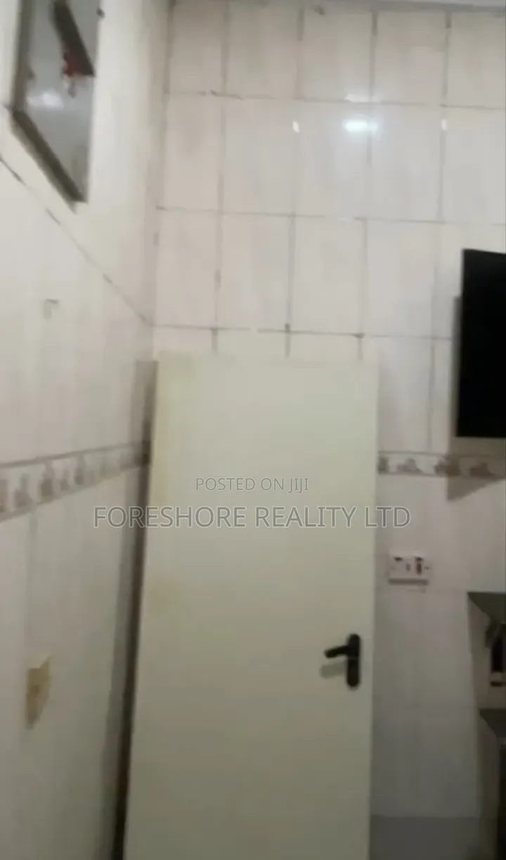 Mini Flat in Lekki Phase 1 for rent