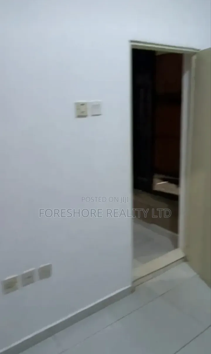 Mini Flat in Lekki Phase 1 for rent