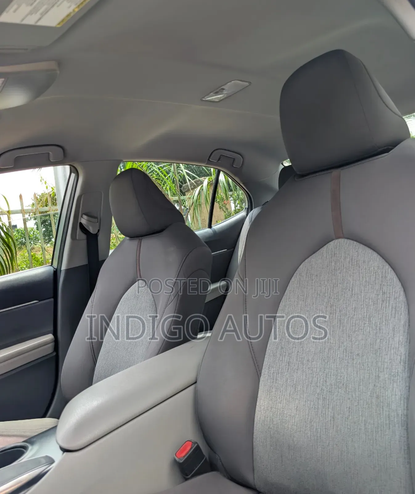 Toyota Camry LE (2.5L 4cyl 8A) 2019 Gray
