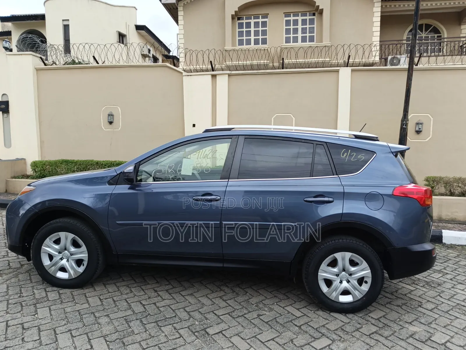 Toyota RAV4 2014 Blue