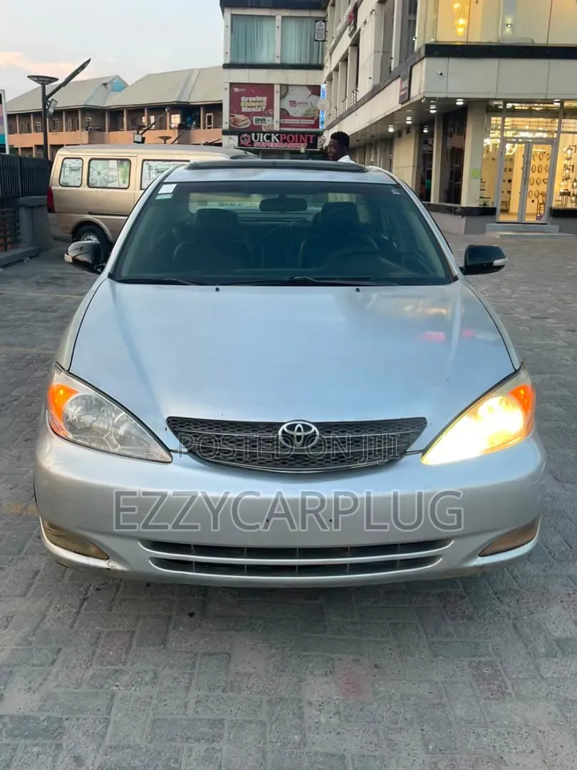 Toyota Camry 2004 Silver