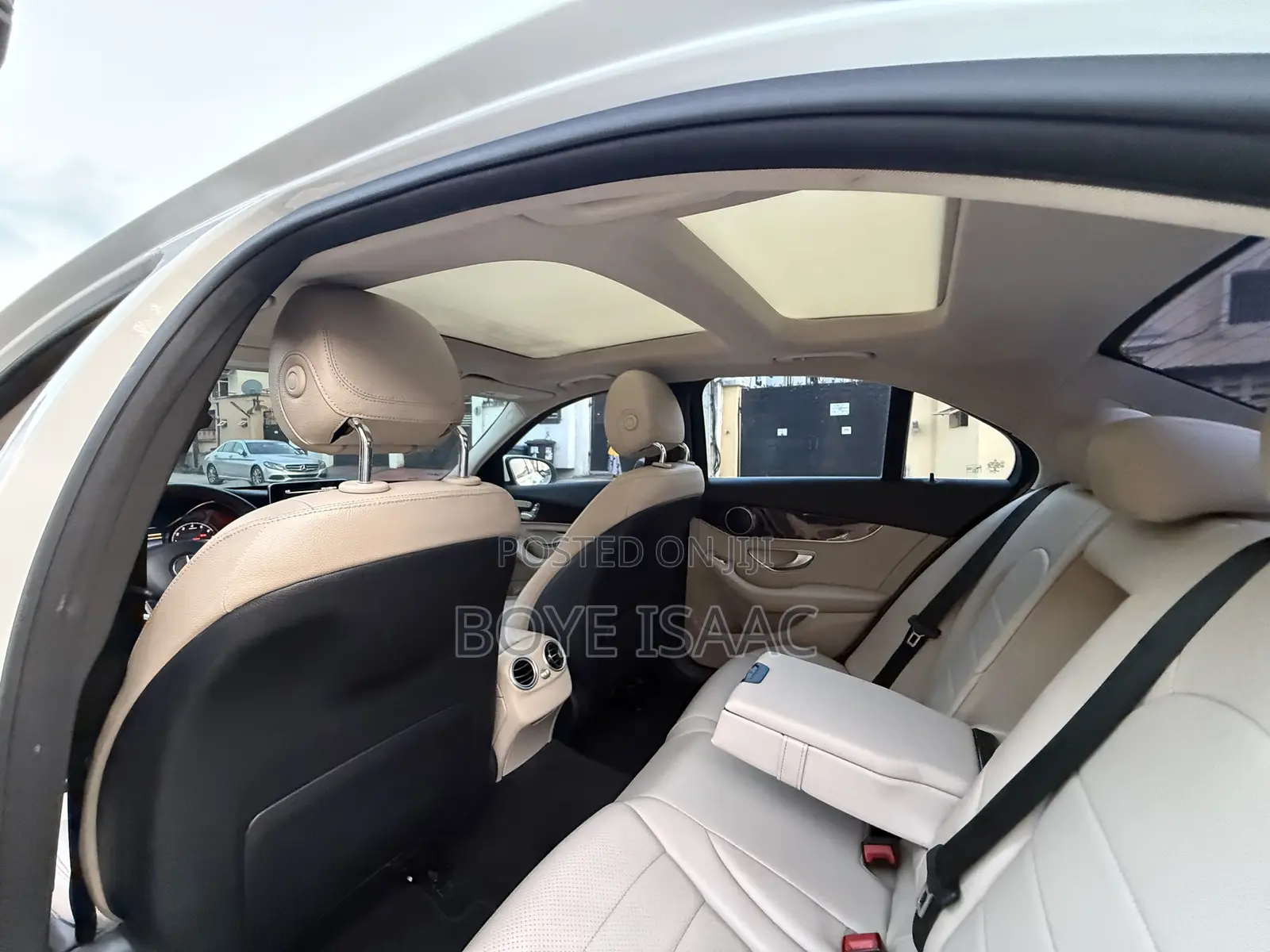 Mercedes-Benz C300 Luxury 4matic Sedan AWD (2.0L 4cyl 7A) 2017 White