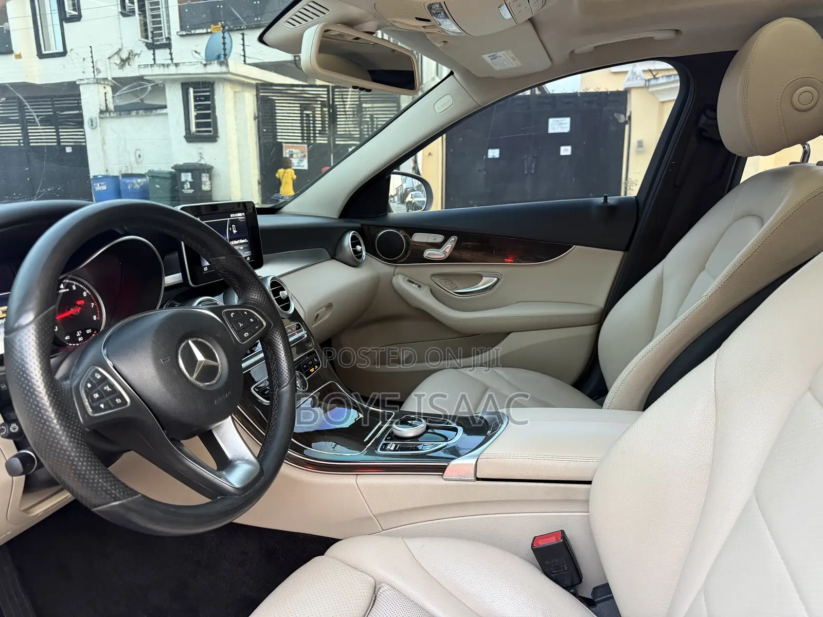Mercedes-Benz C300 Luxury 4matic Sedan AWD (2.0L 4cyl 7A) 2017 White