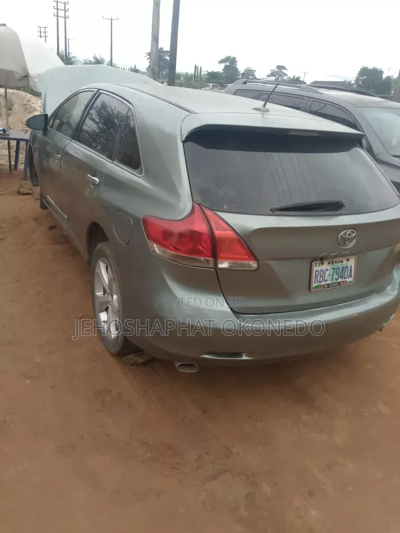 Toyota Venza LE 2010 Teal