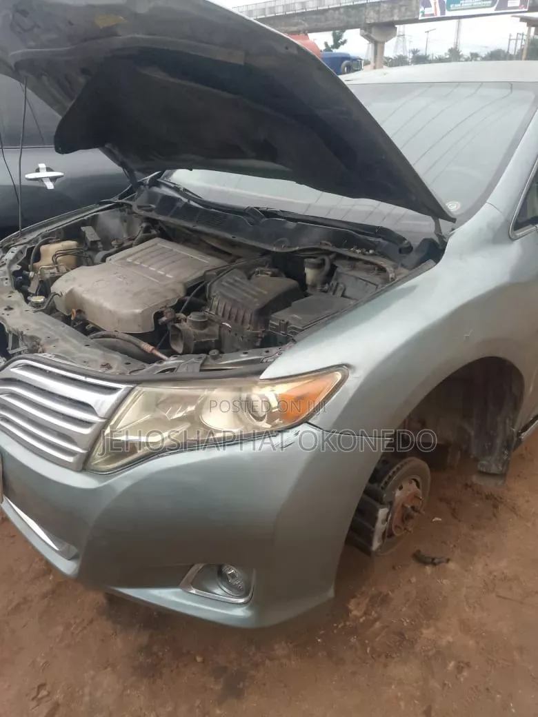 Toyota Venza LE 2010 Teal