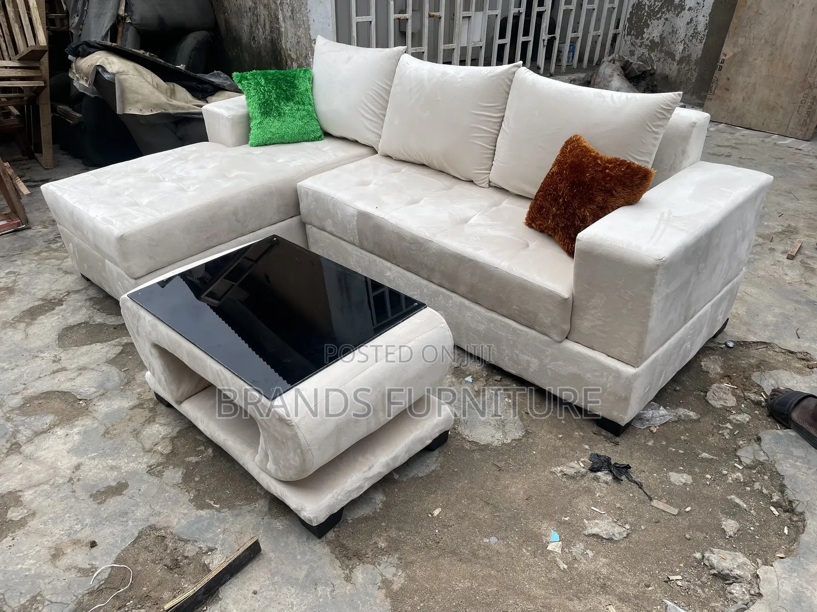 Quality Fabric Lshap With Center Table N Troll Pillows