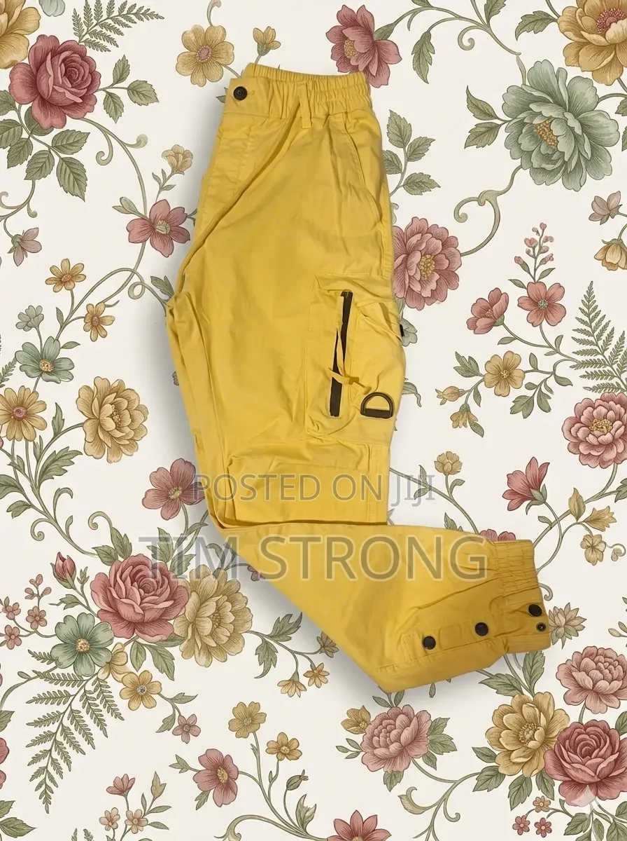 Multi-Pocket Streetwear Cargo Pants With Adjustable Ankle Cuffs Yellow