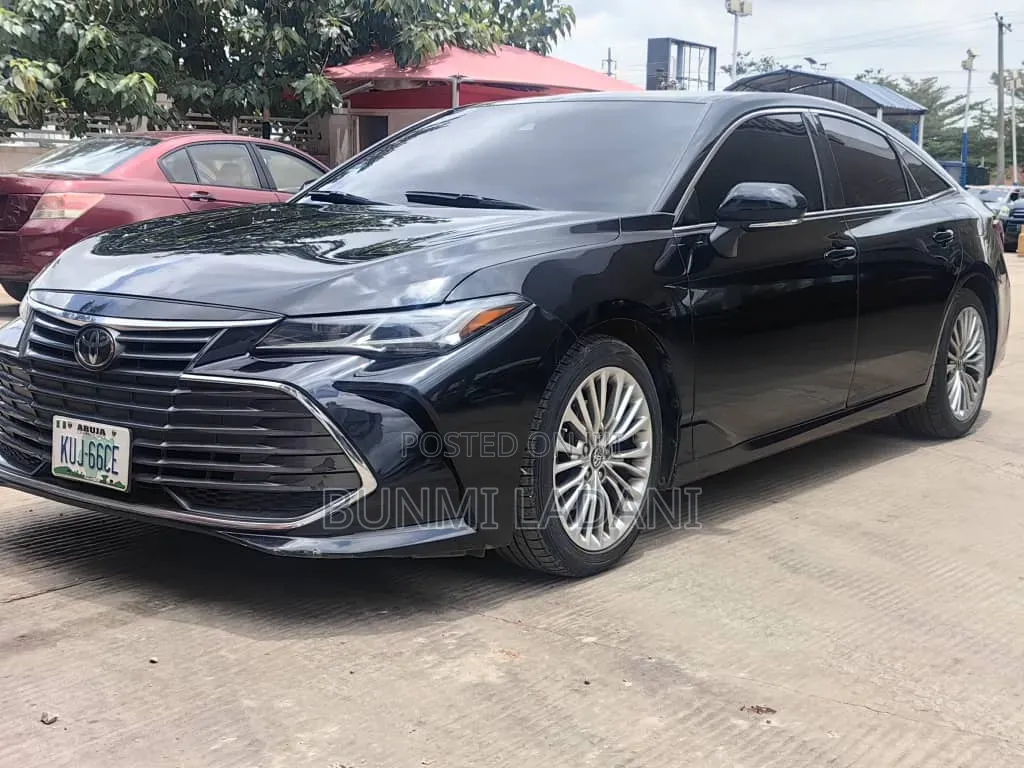 Toyota Avalon 2019 Black
