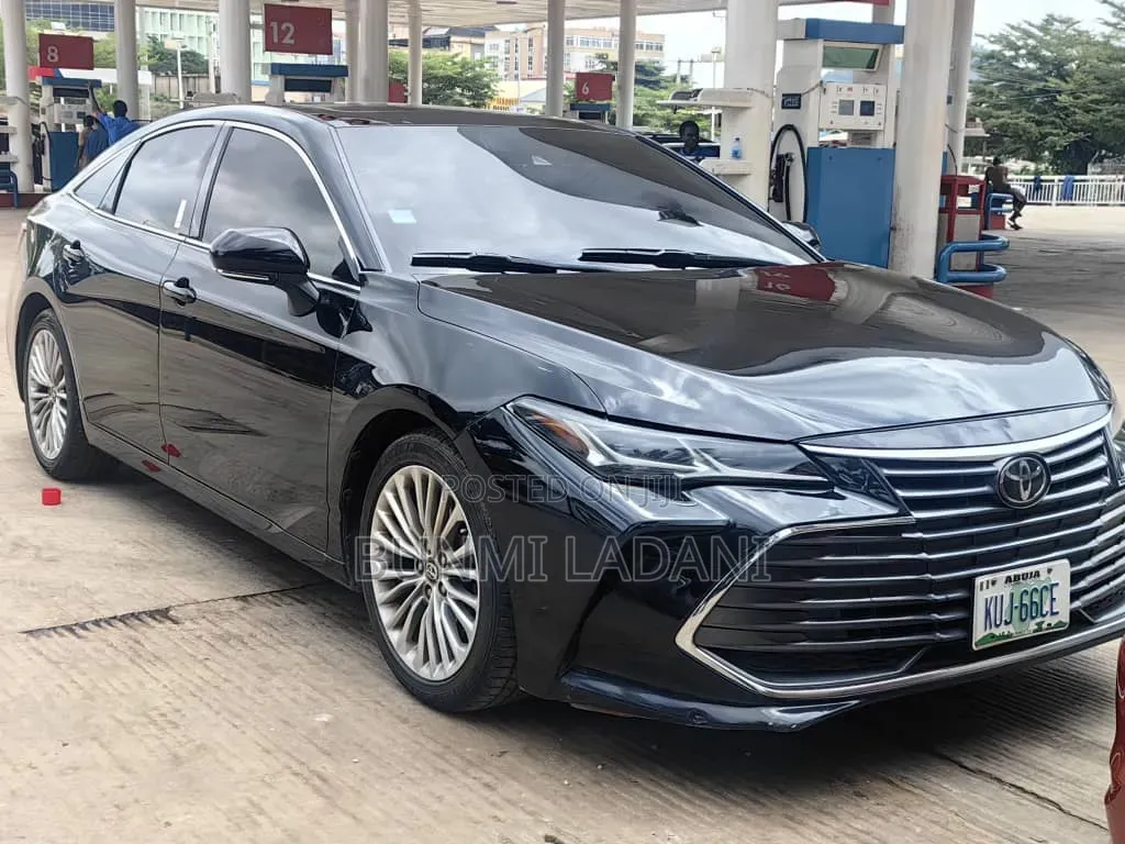 Toyota Avalon 2019 Black