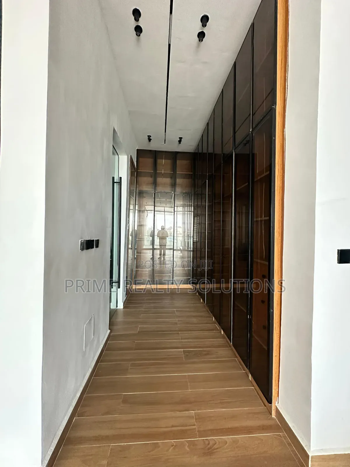 Furnished 5bdrm Duplex in Lekki Phase 1 for sale