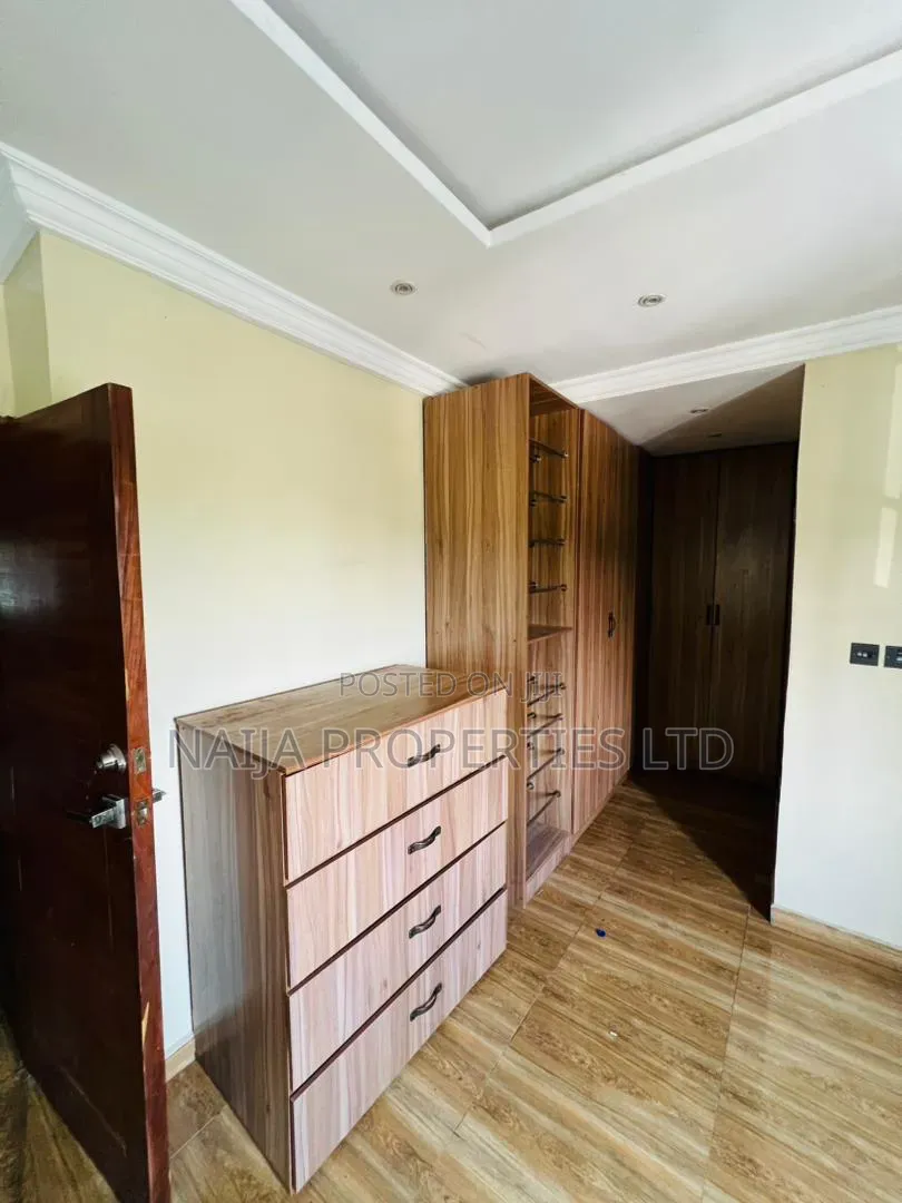 3bdrm Duplex in Abraham Adesanya for rent