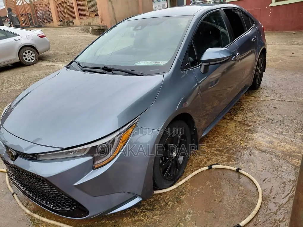 Toyota Corolla 2021 Blue