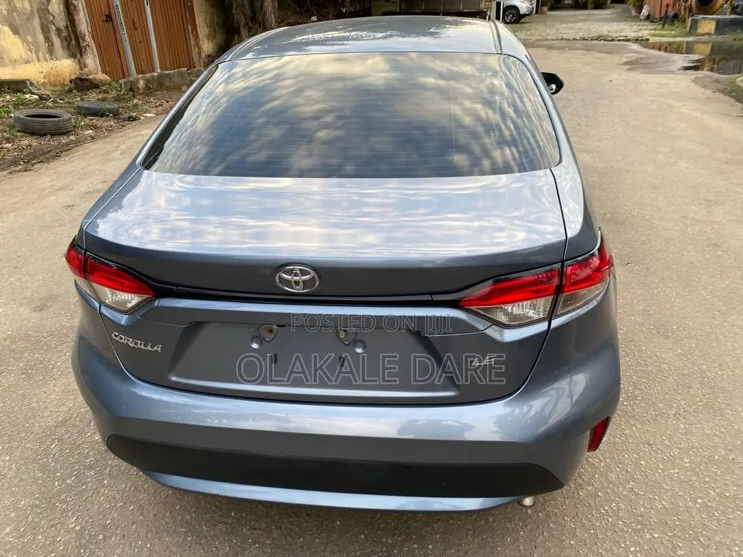 Toyota Corolla 2021 Blue