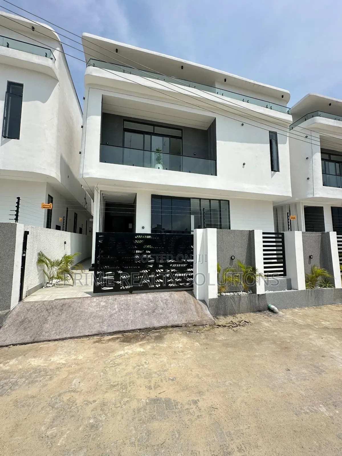 Furnished 4bdrm Duplex in VGC / Ajah for sale