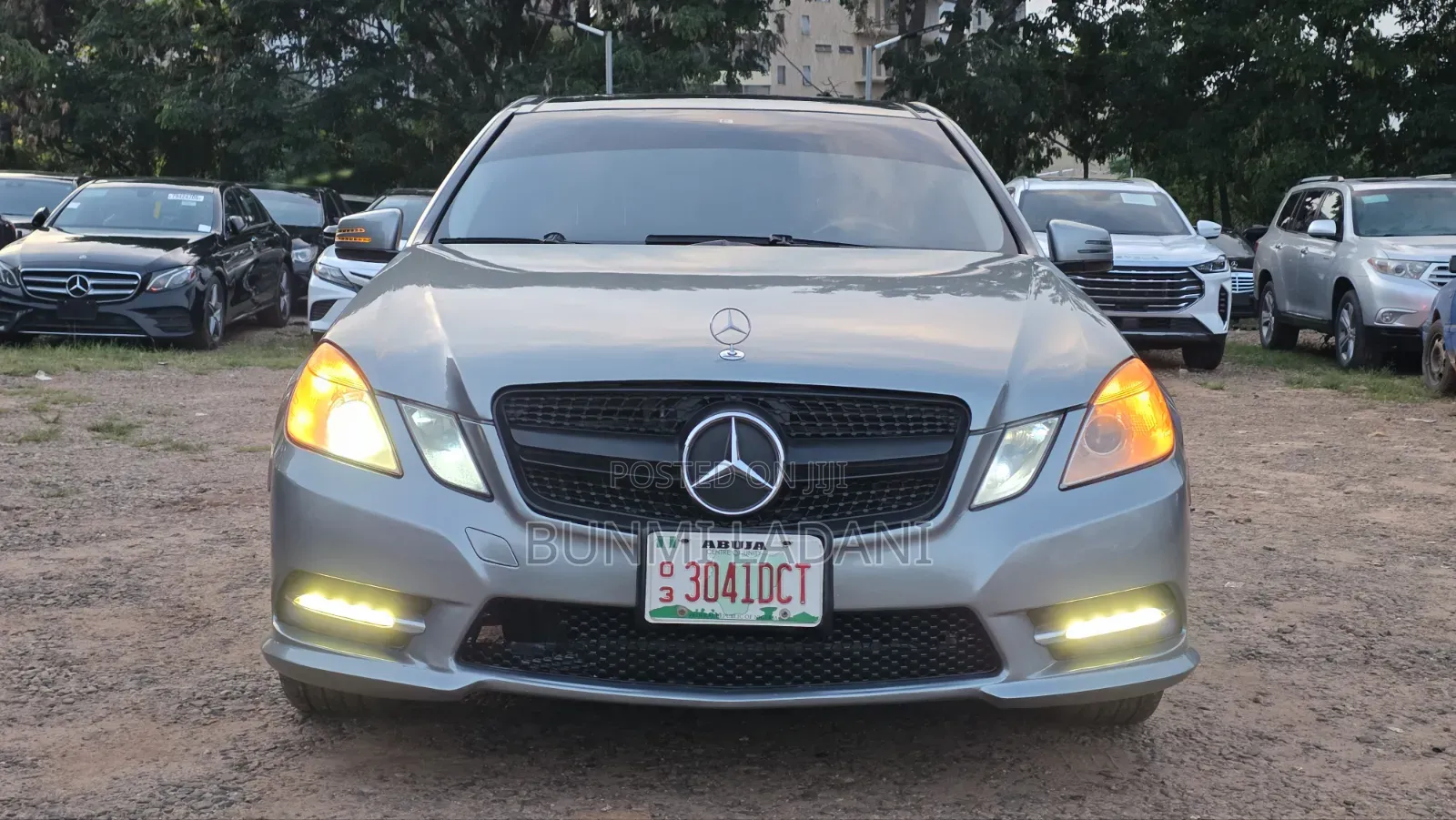 Mercedes-Benz E350 Base 4Matic Sedan AWD (3.5L 6cyl 7A) 2010 Gray