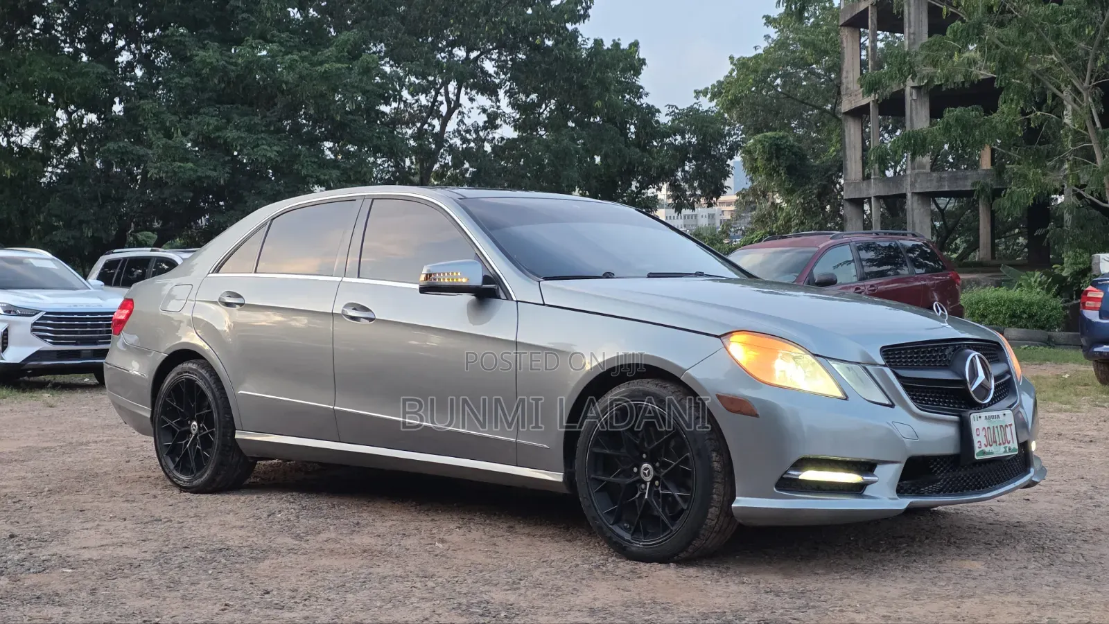 Mercedes-Benz E350 Base 4Matic Sedan AWD (3.5L 6cyl 7A) 2010 Gray