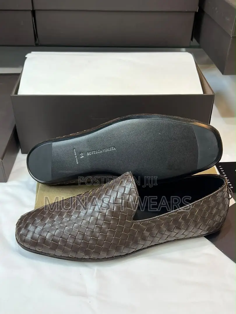 Italian Bottega Venetta Available in 3 Colors
