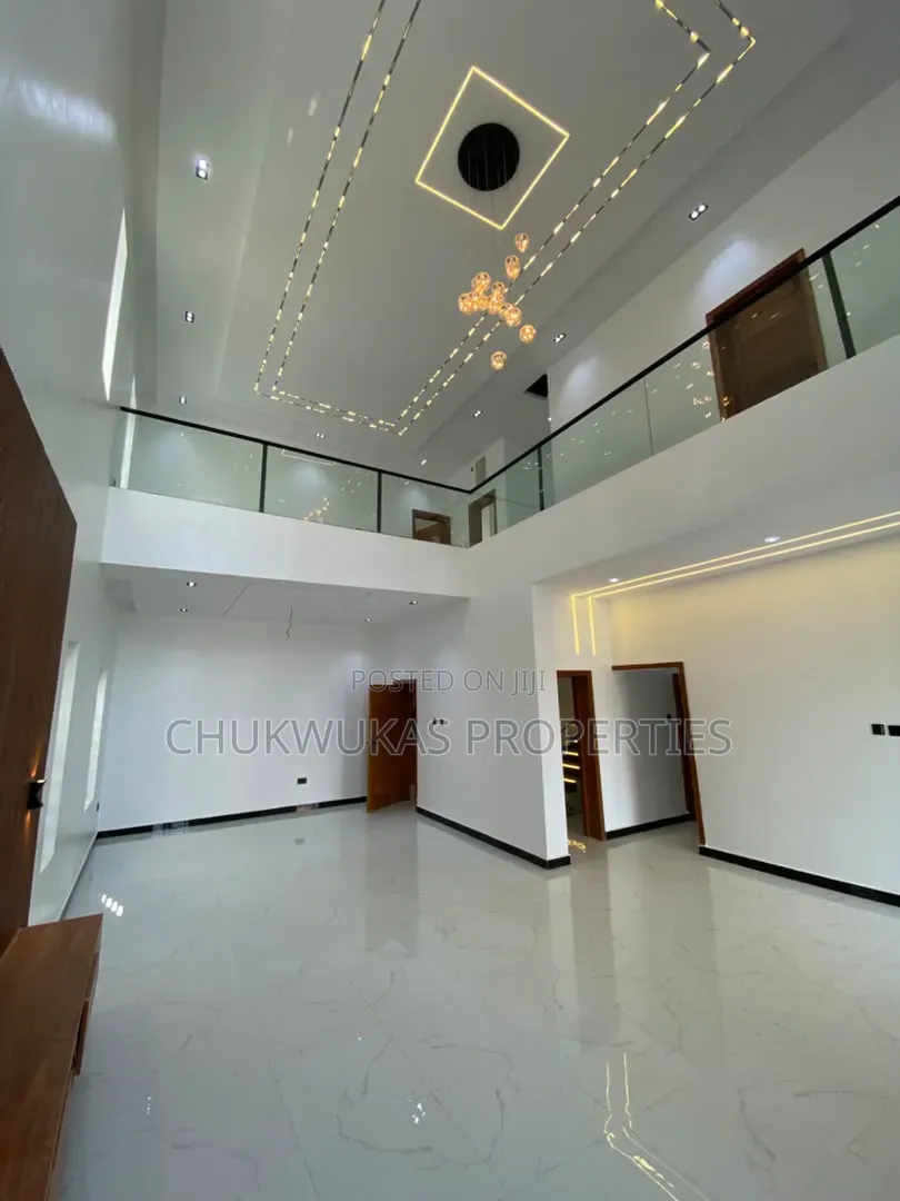 4bdrm Duplex in Main Centenary, Enugu for sale