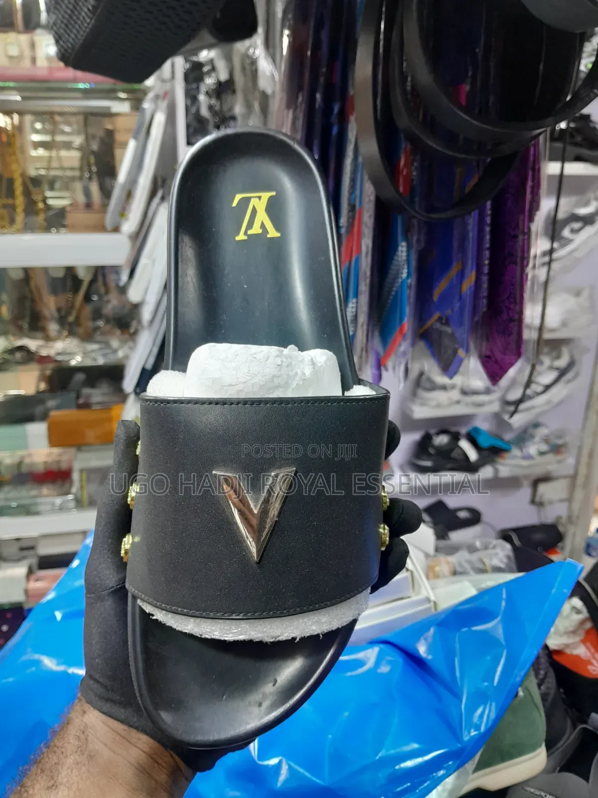 Premium Quality Louis Vuitton Men's Leather Slides/Palm