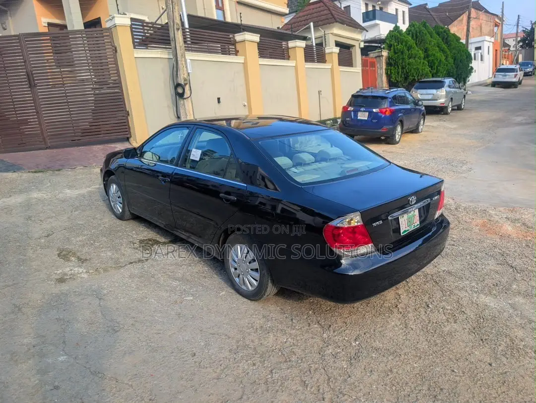 Toyota Camry LE 4dr Sedan (2.4L 4cyl 5A) 2005 Black
