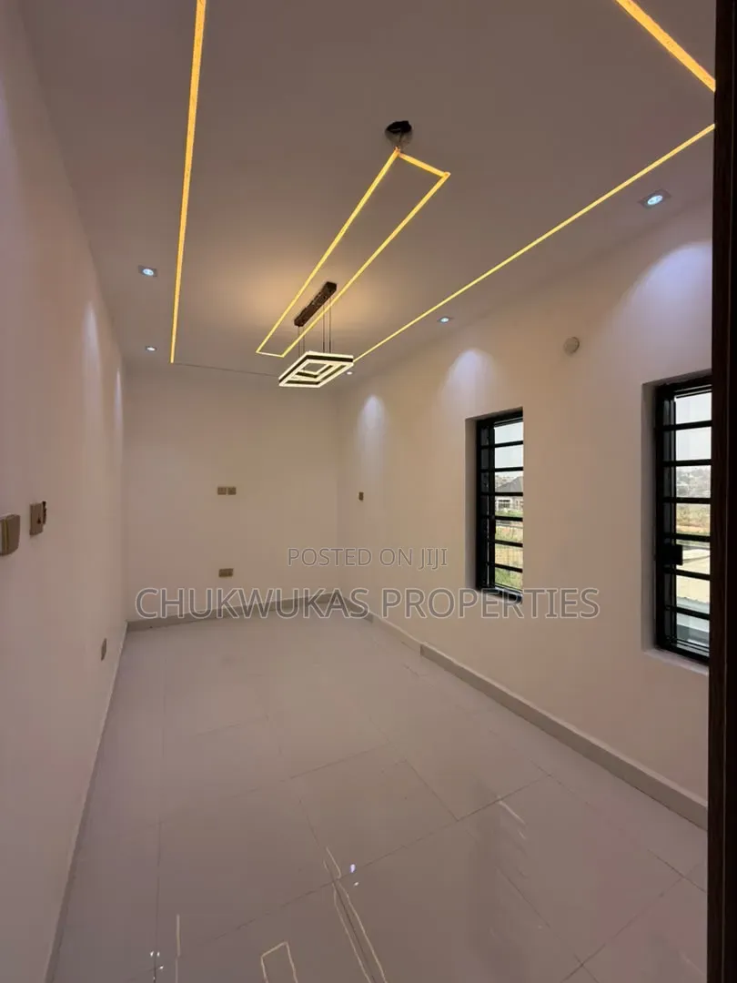 4bdrm Duplex in Golf Annex, Enugu for sale