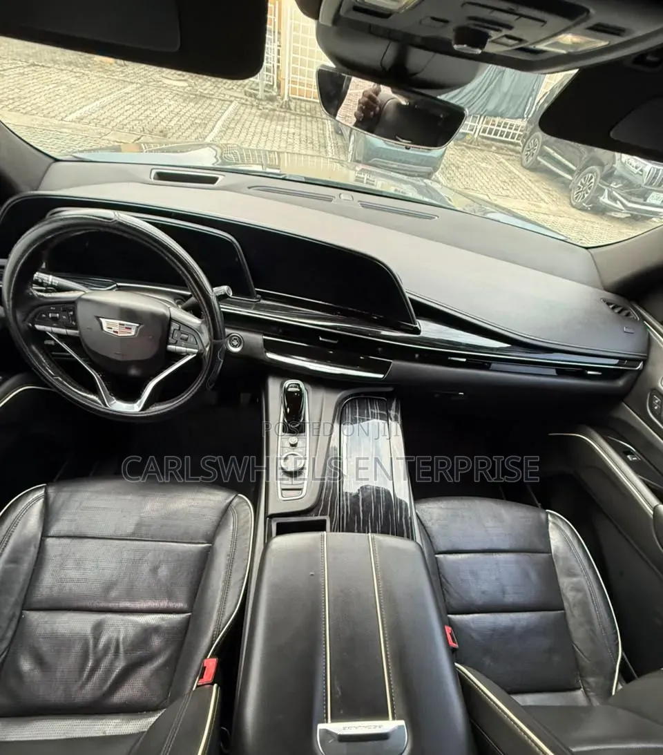 Cadillac Escalade 2022 Black