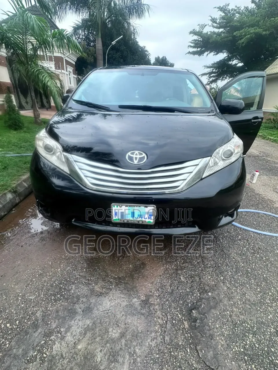 Toyota Sienna 2015 Black