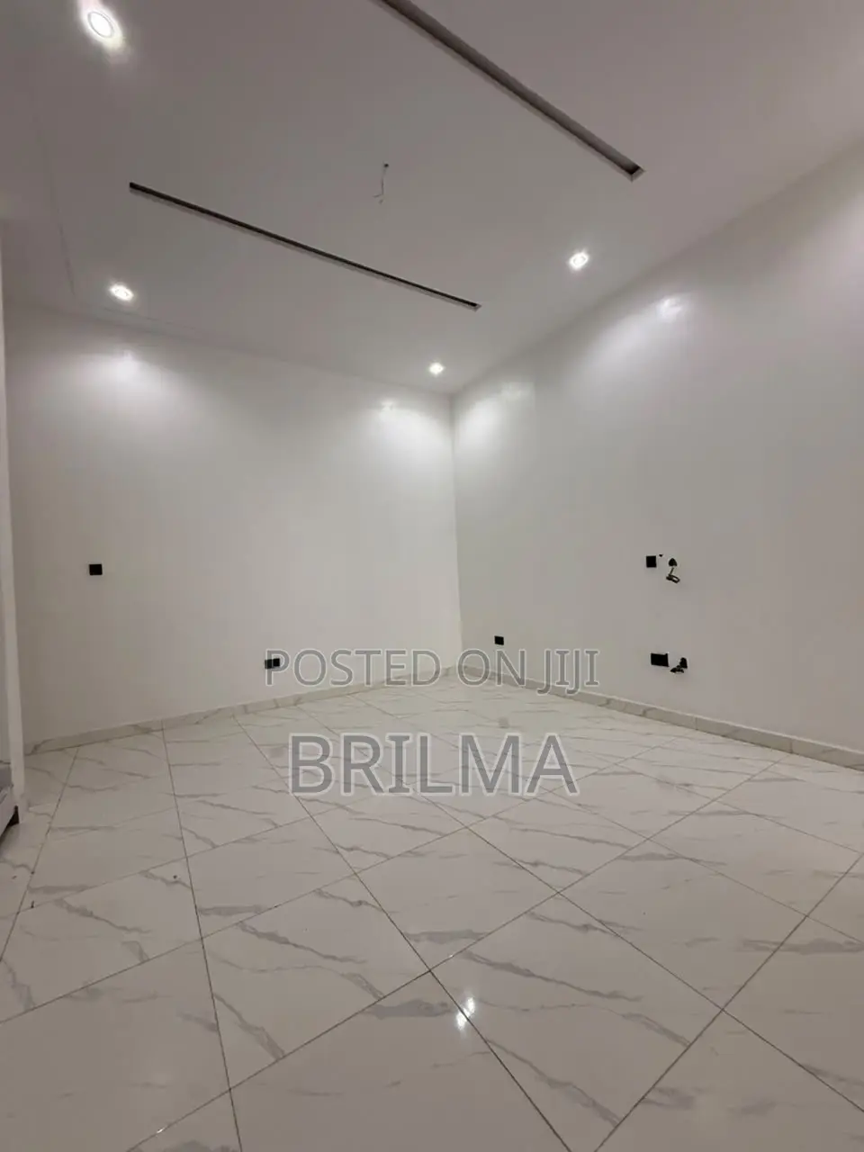 4bdrm Duplex in Guzape District for sale