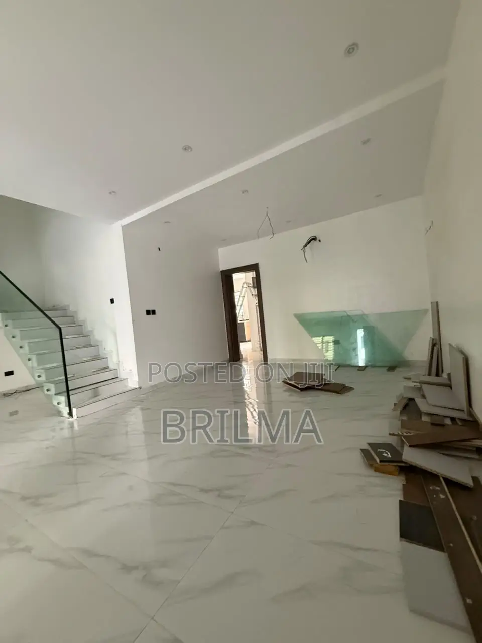 4bdrm Duplex in Guzape District for sale