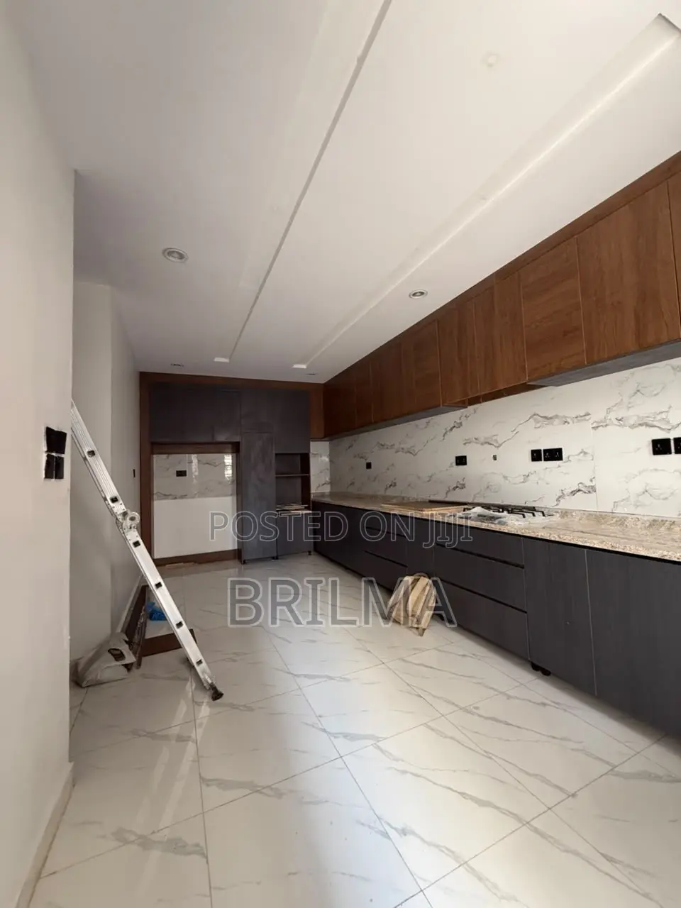 4bdrm Duplex in Guzape District for sale