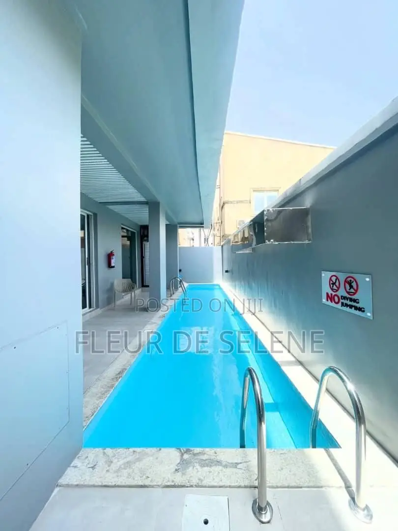 2bdrm Penthouse in Lekki Phase 1 for sale