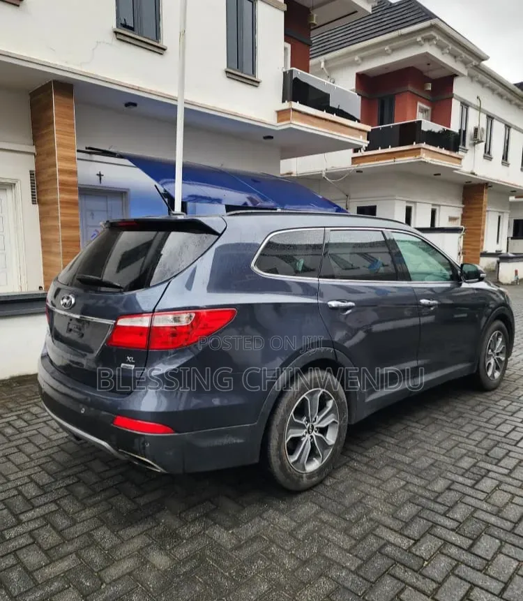 Hyundai Santa Fe Limited w/Saddle Interior 4dr SUV AWD (3.3L 6cyl 6A)