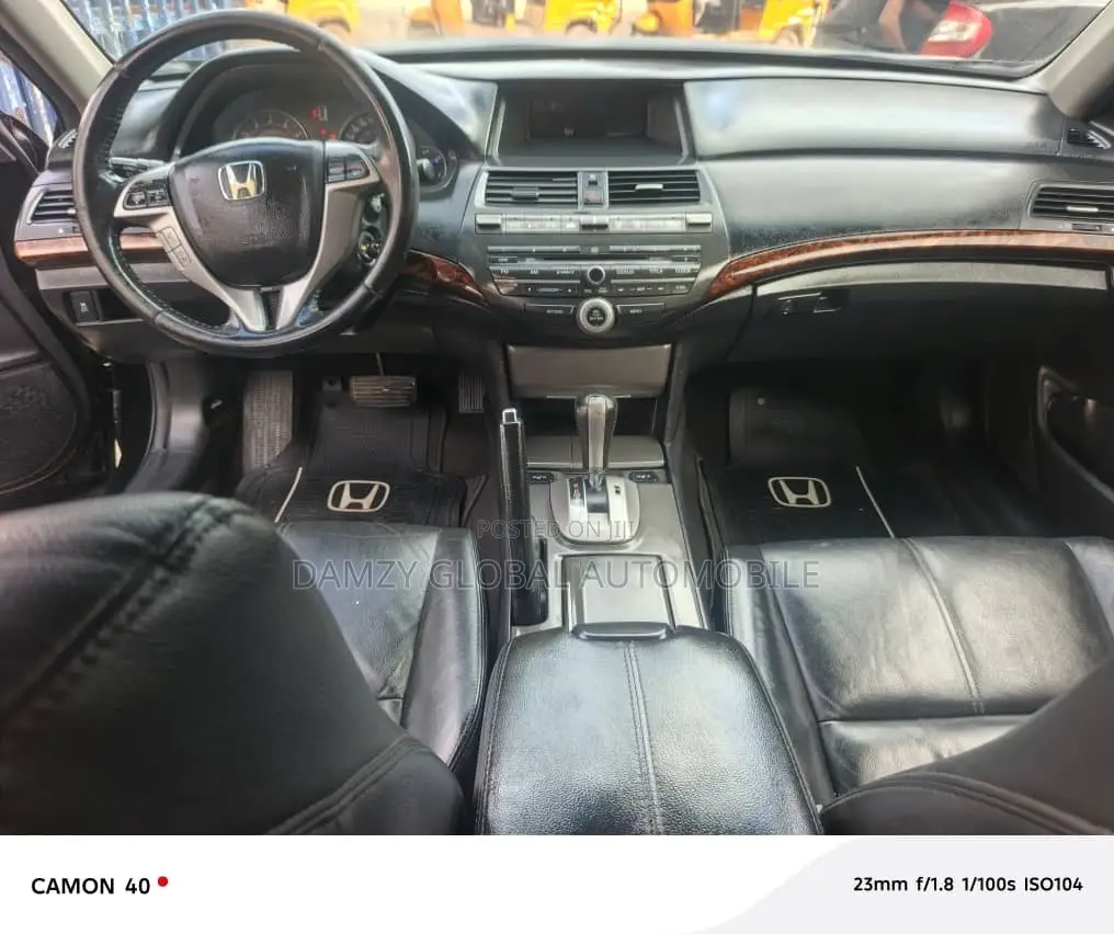 Honda Crosstour 2010 Black