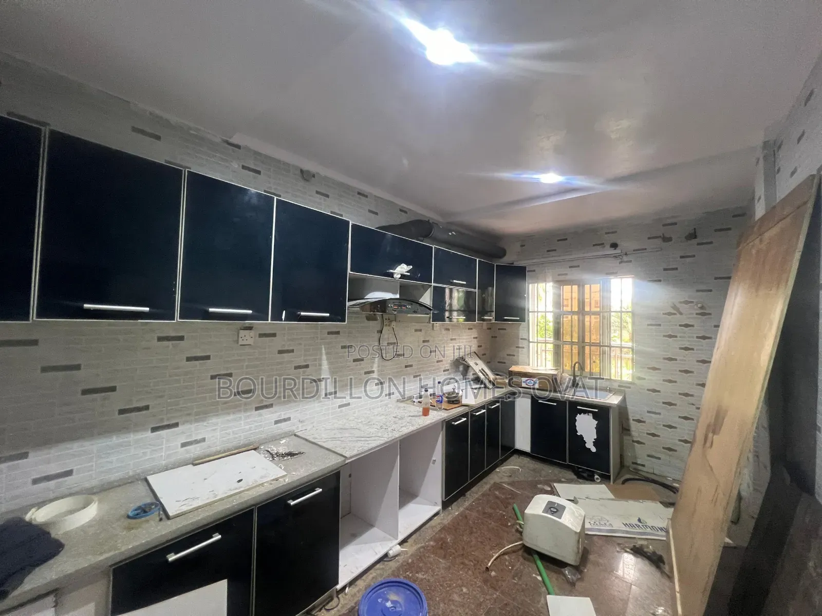 3bdrm Apartment in Ikoyi Lagos, Gerard Road for rent