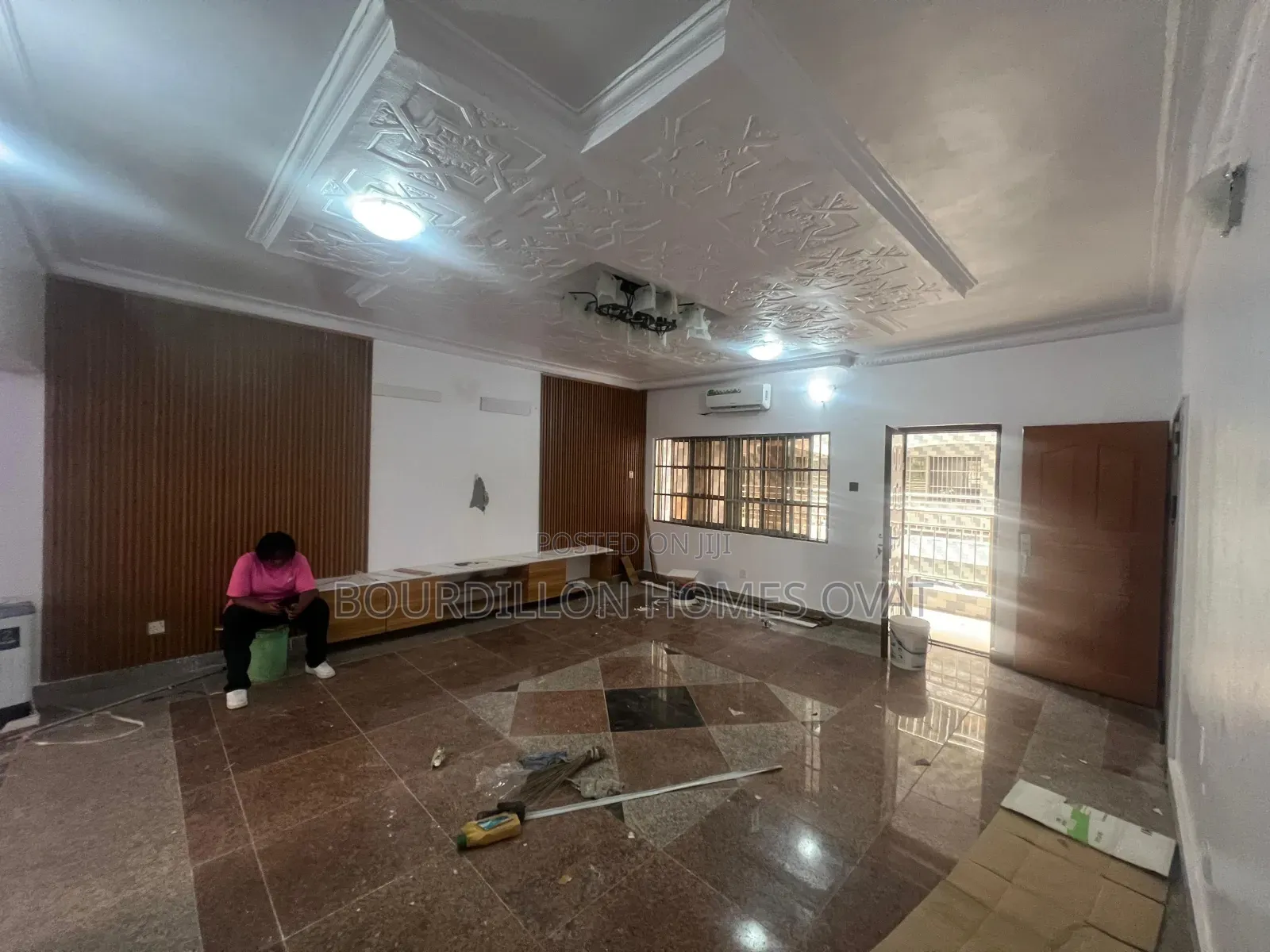 3bdrm Apartment in Ikoyi Lagos, Gerard Road for rent