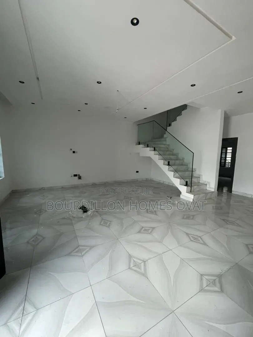 3bdrm Duplex in Abraham Adesanya for sale
