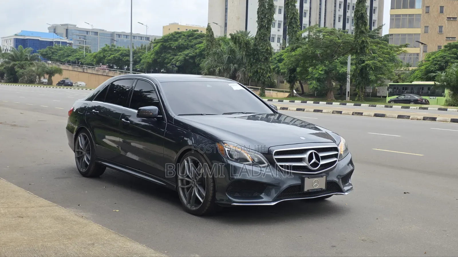 Mercedes-Benz E350 Base 4Matic Sedan AWD (3.5L 6cyl 7A) 2014 Gray